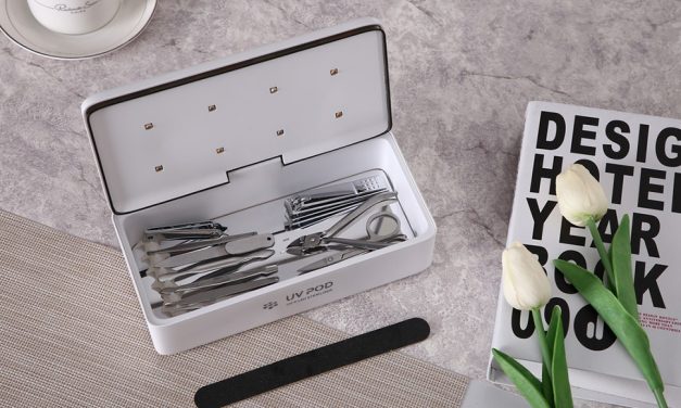 5 Gadgets That Will Keep You Safe During Your Next Flight